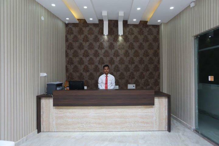Hotel Sanca International ニューデリー エクステリア 写真